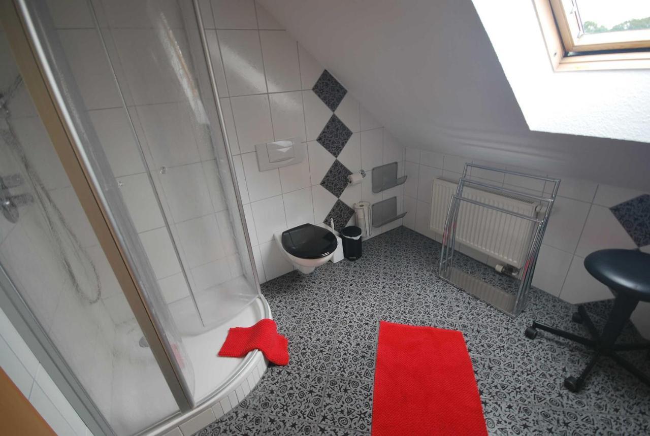 Ferienwohnung Rossis Nuest, 31516 Uplengen Bagian luar foto