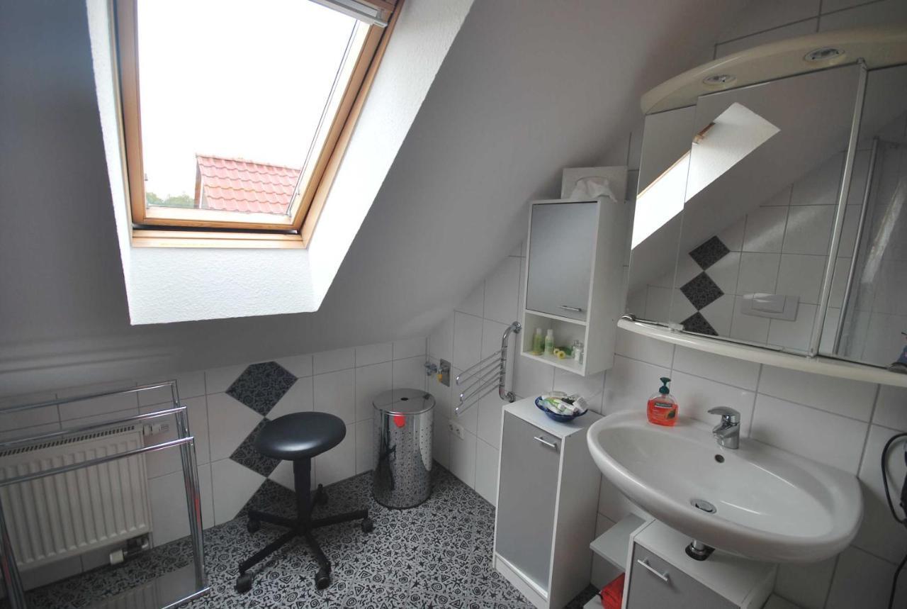 Ferienwohnung Rossis Nuest, 31516 Uplengen Bagian luar foto